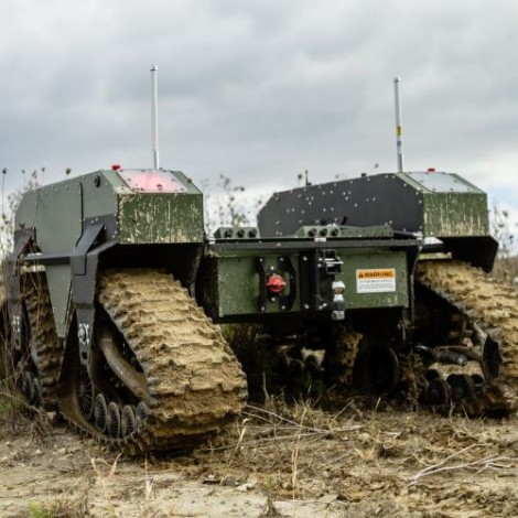 Drone terrestre cingolato Warthog Tracked (UGV)