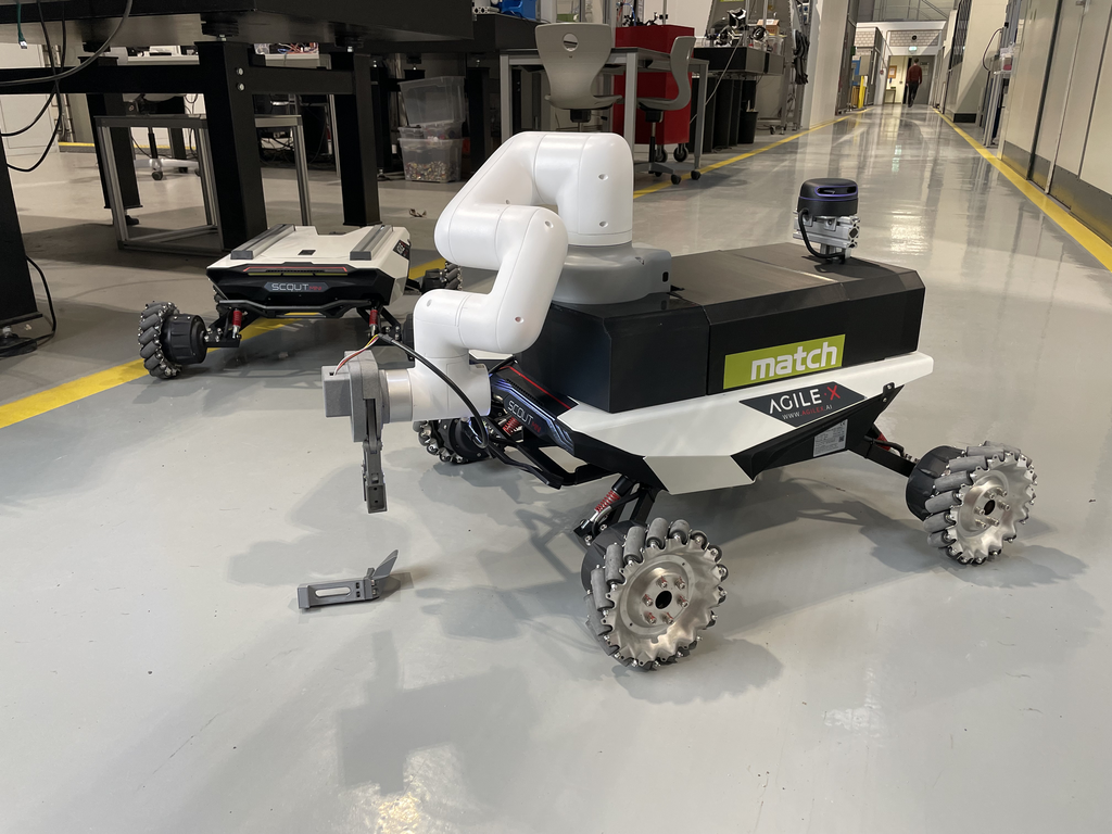 Mobiler Roboter Scout Mini mit Cobot