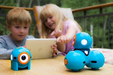 Programmieren für Kinder mit Dash & Dot